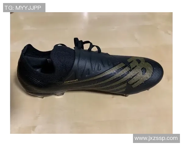 探索nb足球鞋的魅力与性能提升你的场上表现与自信